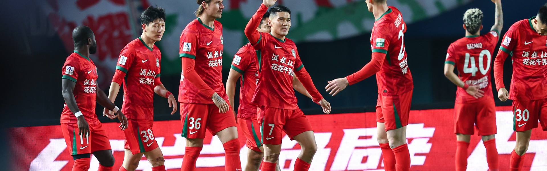 世界杯官方直播入口-足球报：河南队新外援边锋落地昆明，尹聪耀、阿布拉汗已签约